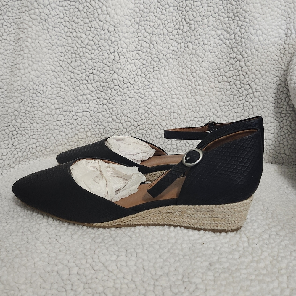 NEW- BareTraps Laverick Black Wedge Espadrille Snake design shoes. Size 10M .$13 - Picture 4 of 12
